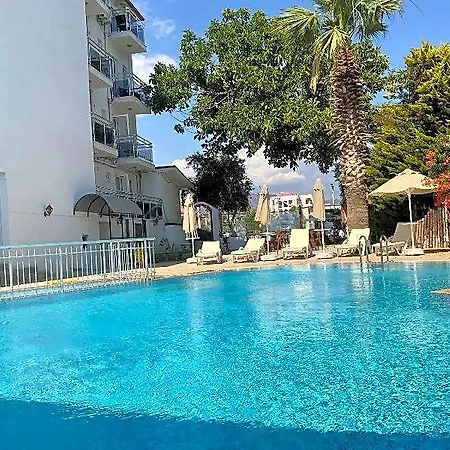 Hotel Mia Casa 3*