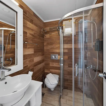 Mia Casa Hotel 3*